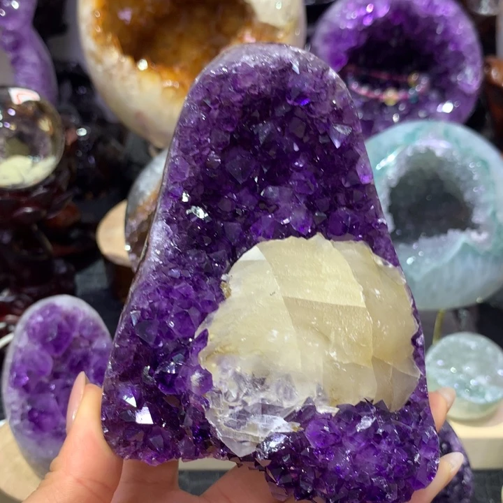 水晶未镶嵌大型摆件（非配饰）