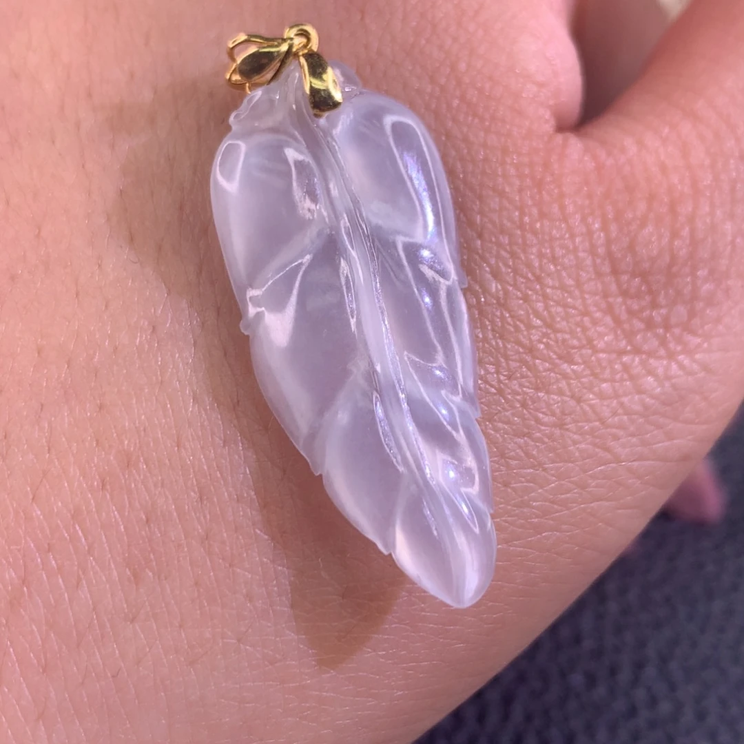 翡翠18K金镶嵌颈饰翡翠