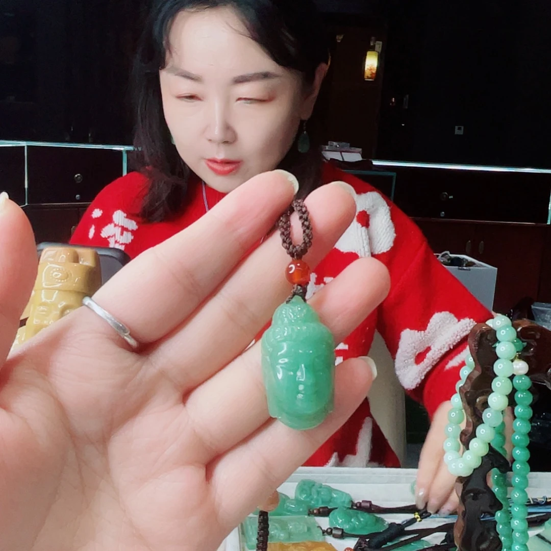 密玉（石英质玉）未镶嵌颈饰