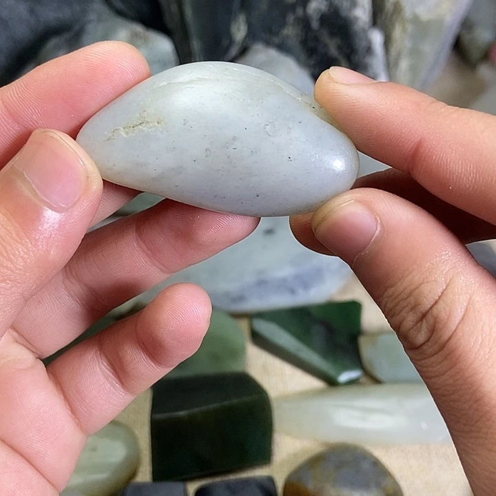 和田玉（糖玉）未镶嵌珠宝半成品