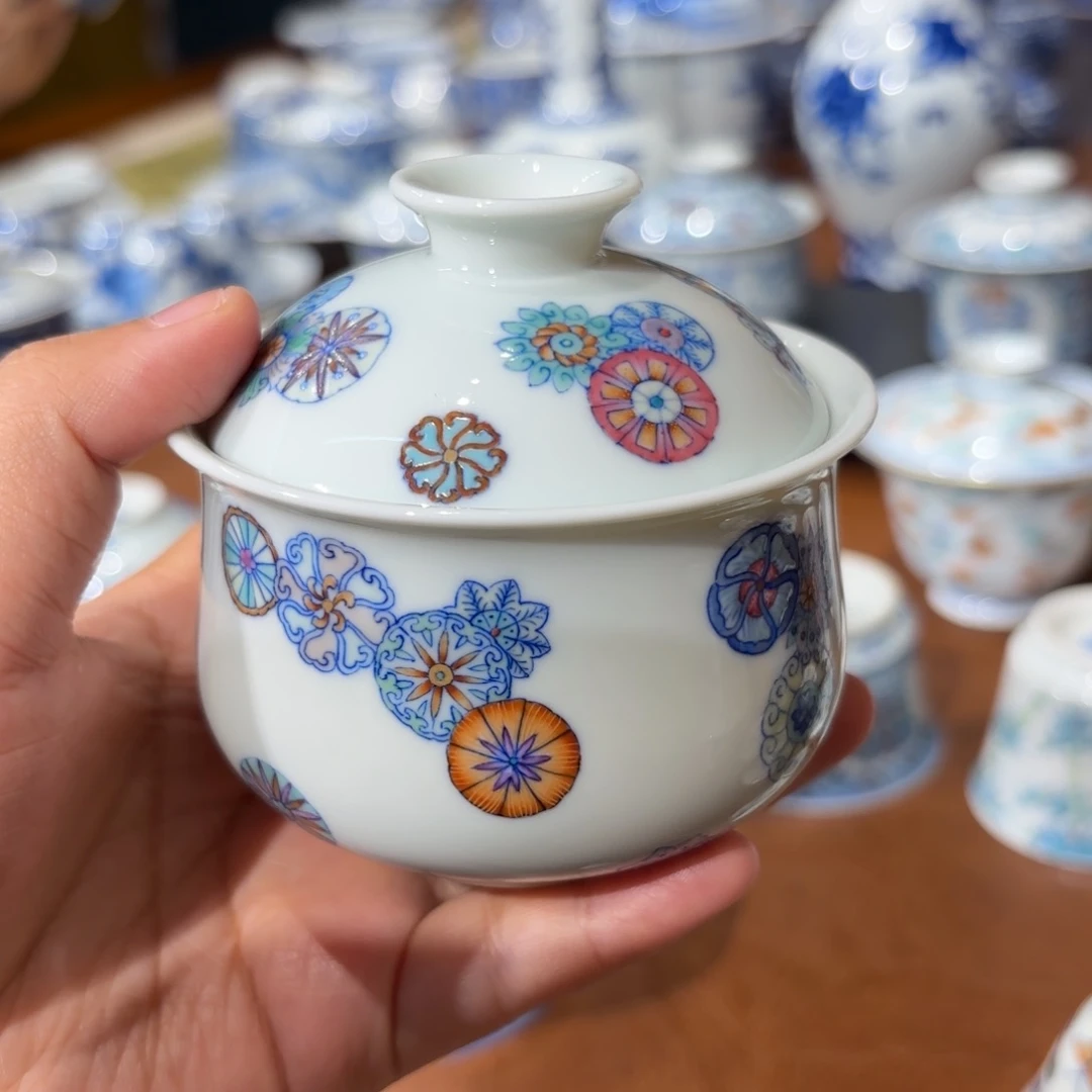 ****寶瓷斗彩皮球花 1200…………