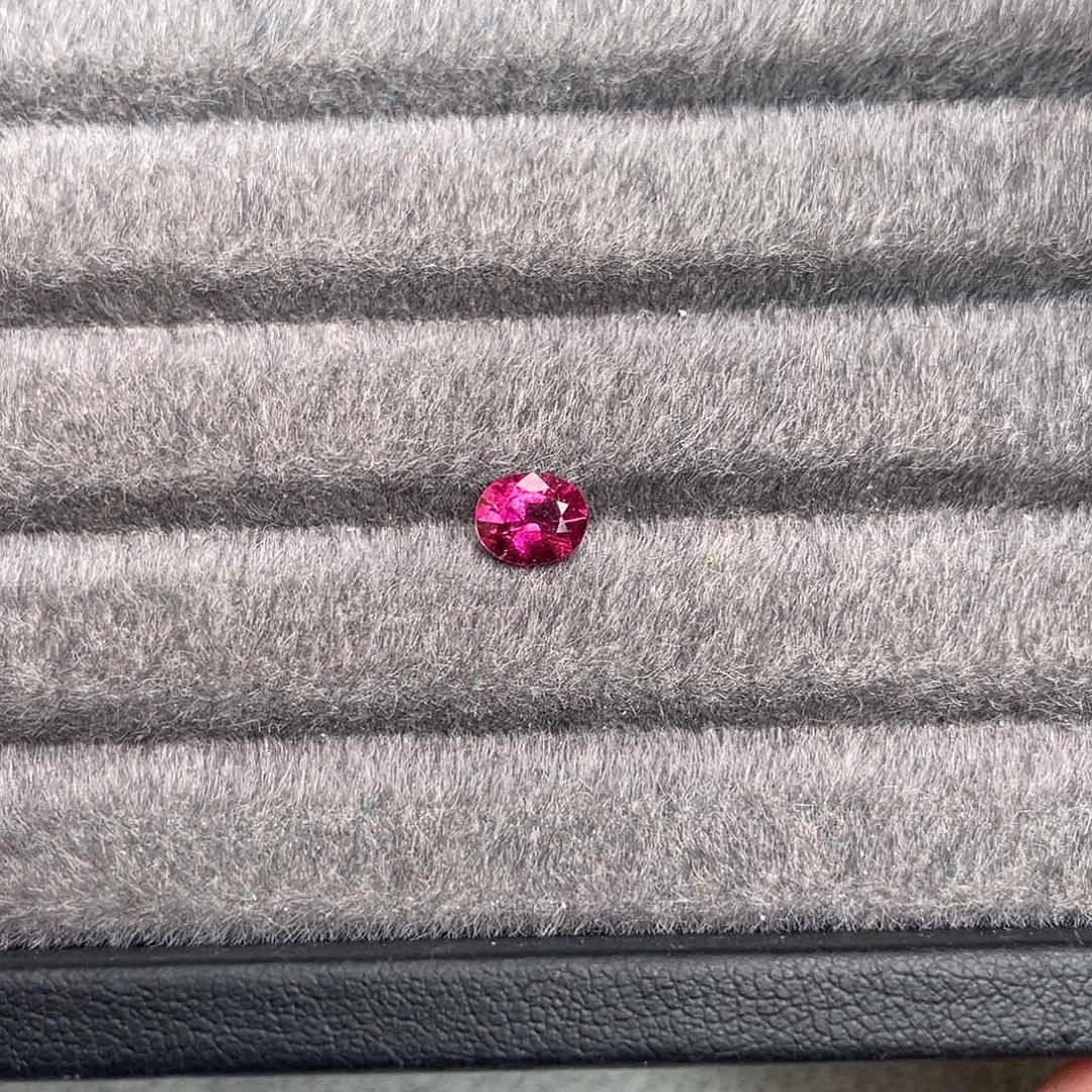 碧玺裸石未镶嵌卢比来0.645ct