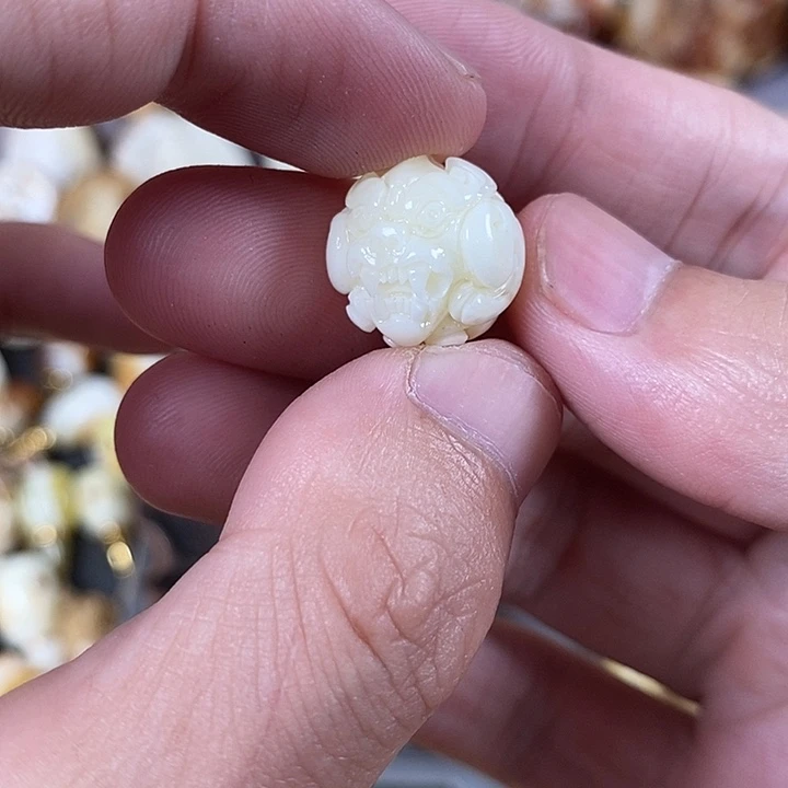 裸石琥珀未镶嵌我