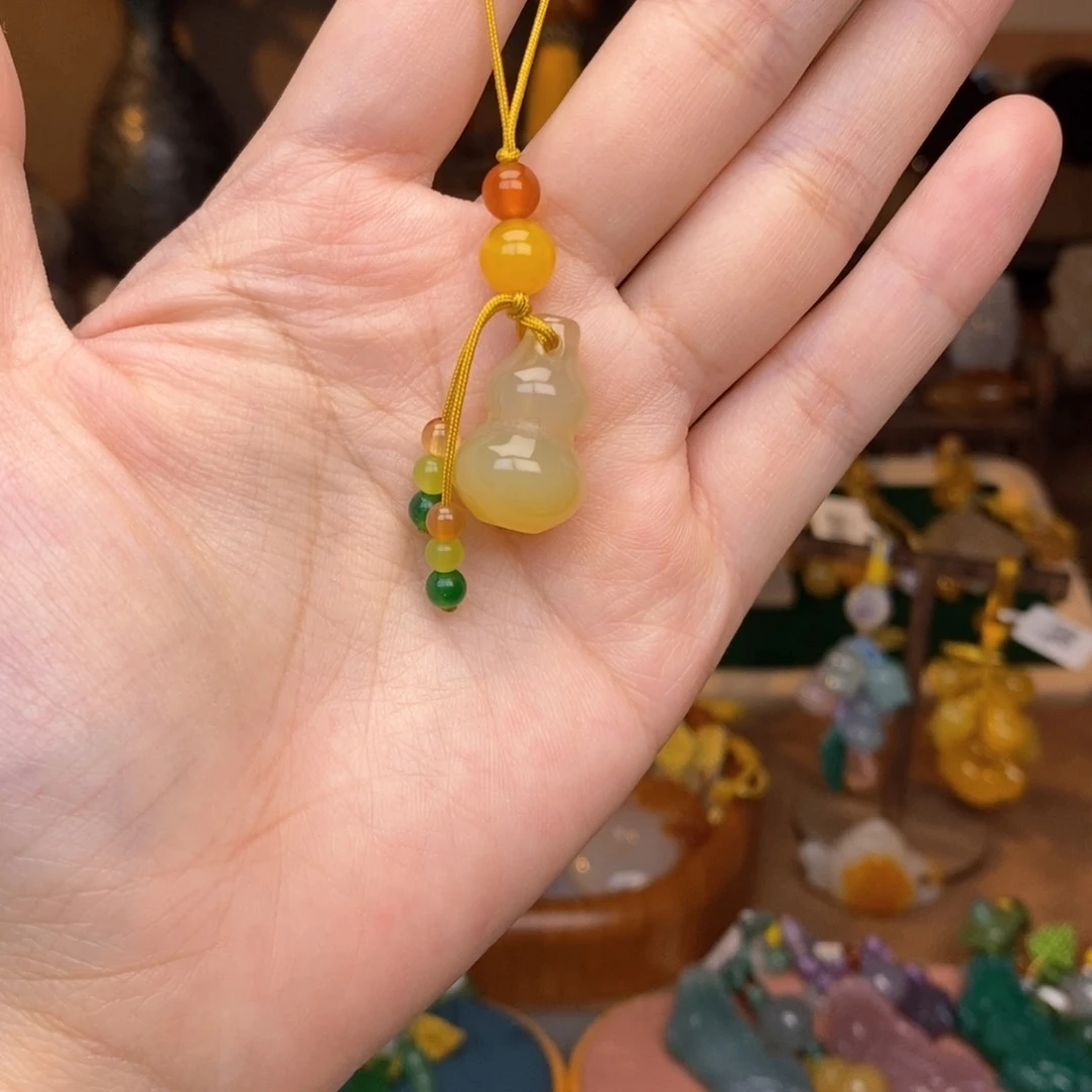 玛瑙/玉髓未镶嵌吊坠(赠链)挂件