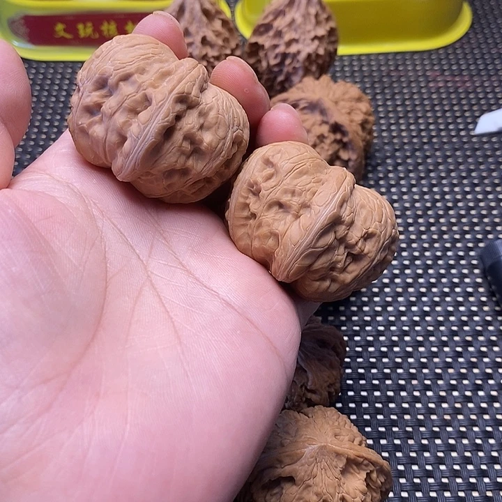 段***希吊坠桃核平谷元宝