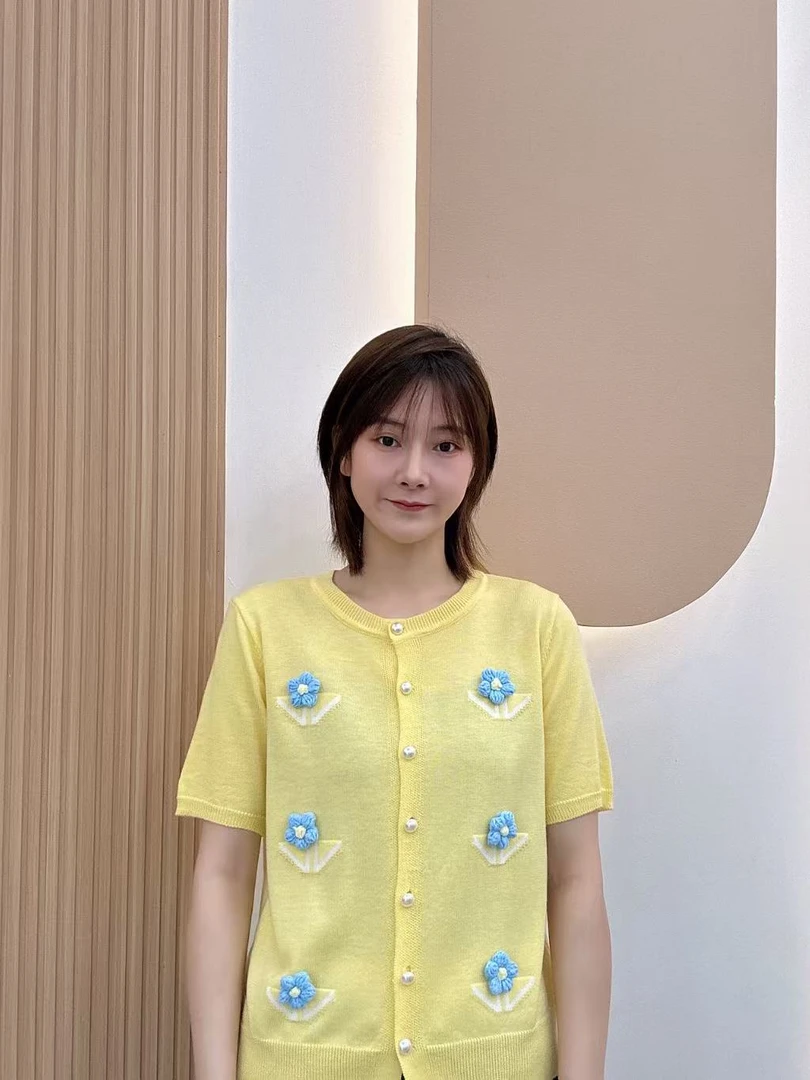 2025早秋新款立体花朵装饰针织开衫6026