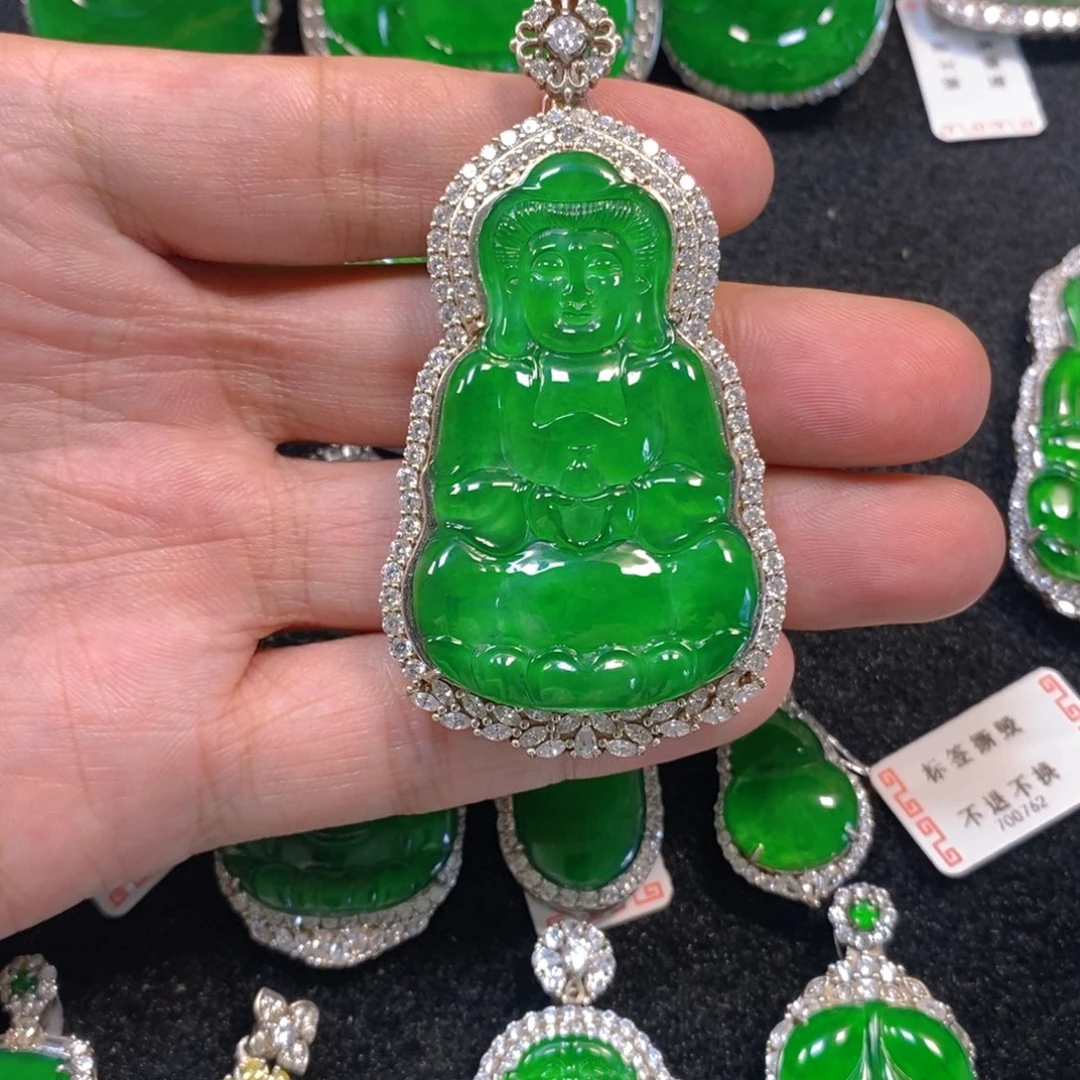 颈饰银S925镶嵌翡翠观音吊坠