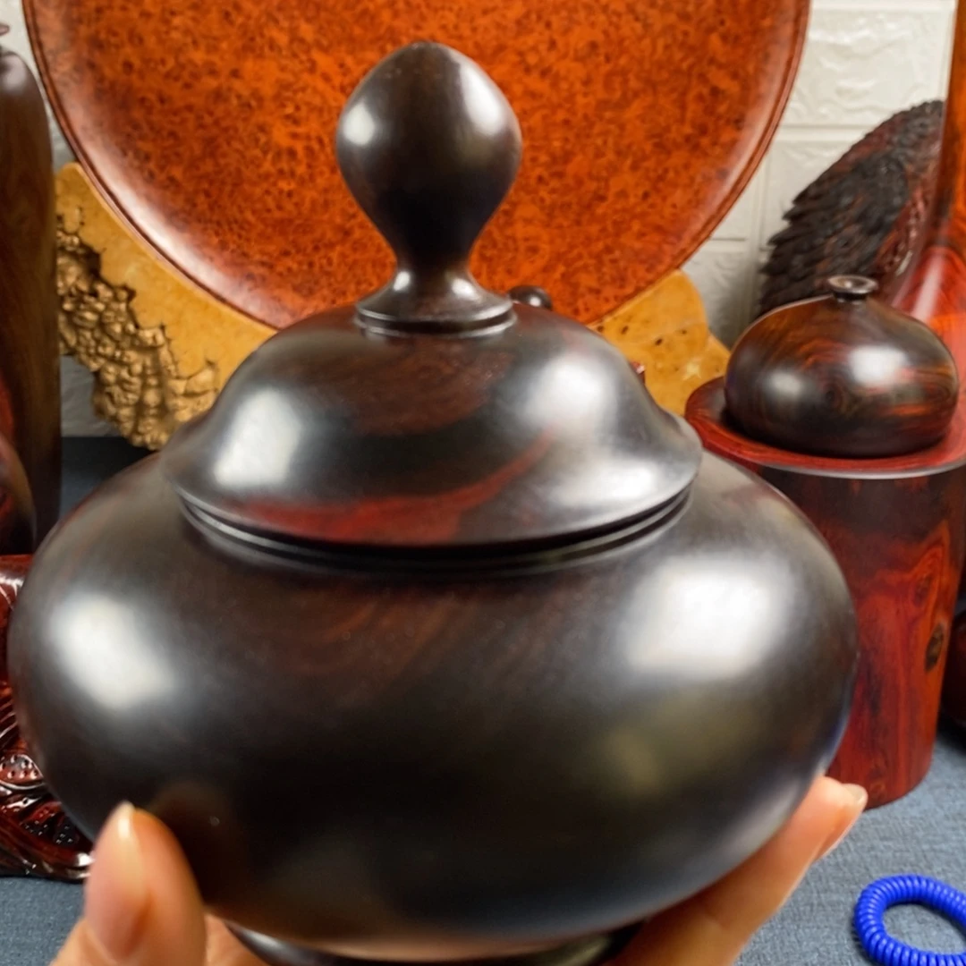 顾****交趾黄檀（大红酸枝）