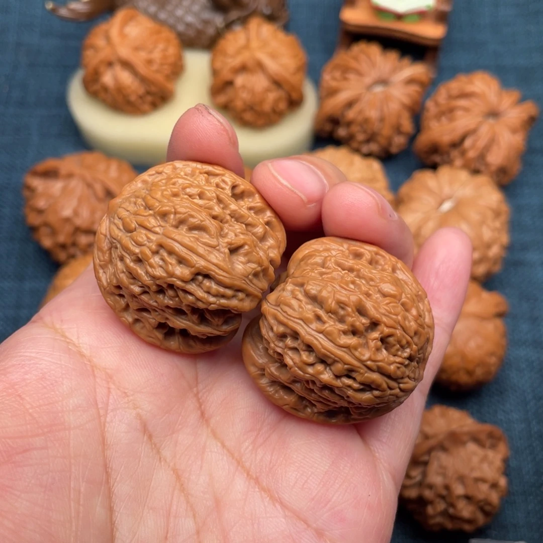 宣***士把件文玩核桃35红宝石全品