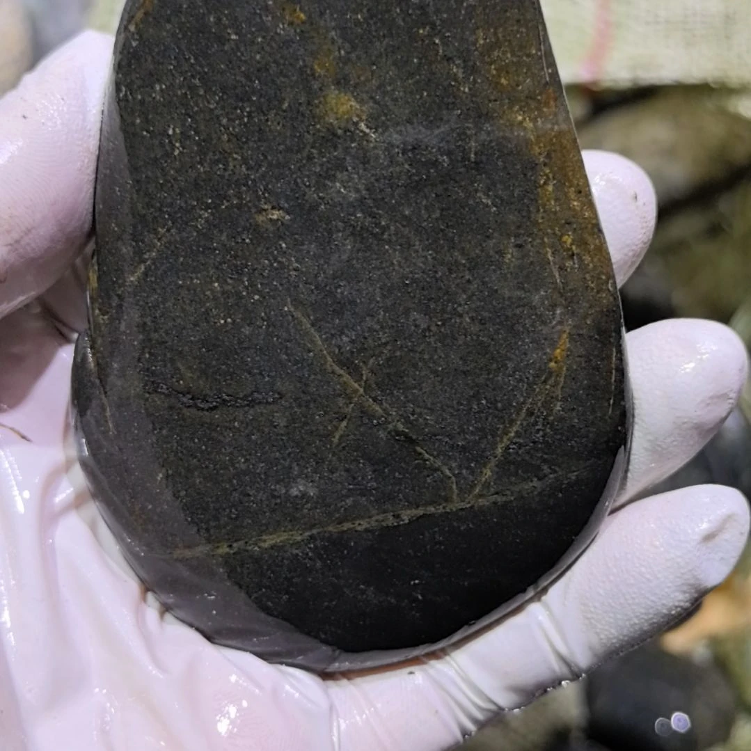 洁***）藏玉药王石原石一个