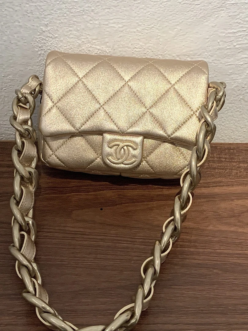 99新 Chanel/香奈儿 24C金色羊皮粗链条口盖包12237880JL
