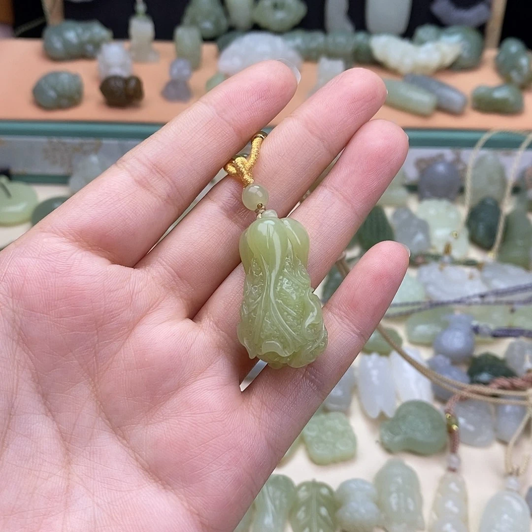 颈饰未镶嵌和田玉旭*