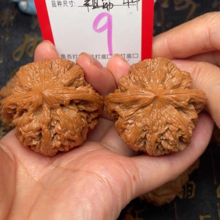 吊坠桃核文玩了吗