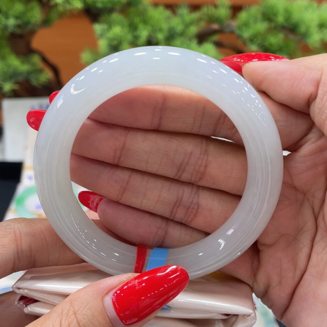 未镶嵌手镯翡翠缅甸