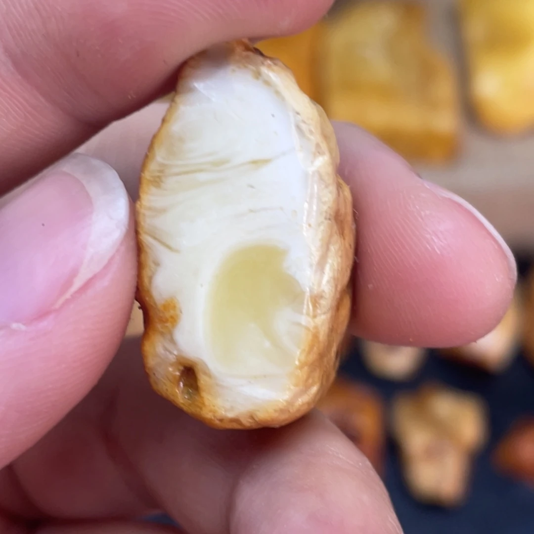 未镶嵌定制琥珀定制