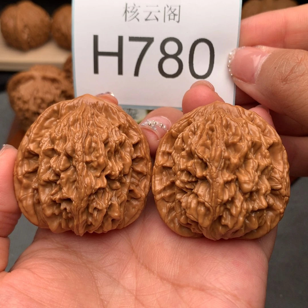 文玩核桃吊坠43麦虎精对
