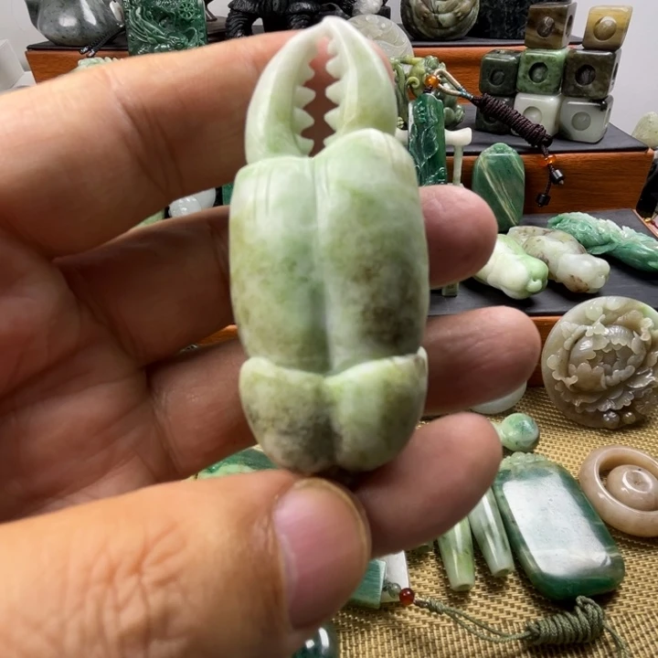 独山玉未镶嵌珠宝半成品