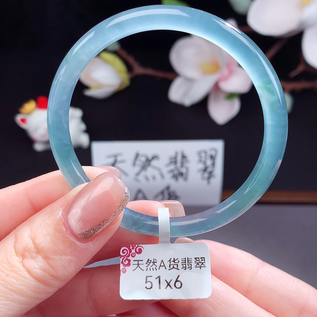翡翠手镯（圆镯）未镶嵌