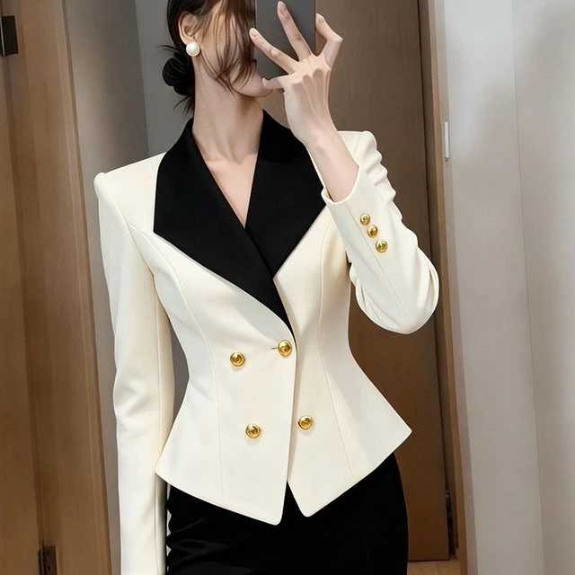 黑白拼接西装短外套2025新款今年流行爆款高端气质名媛小香风上衣