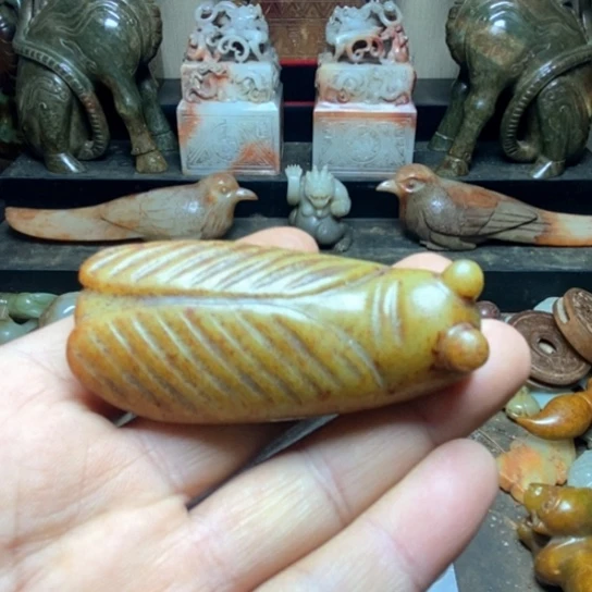 未镶嵌和田玉摆件