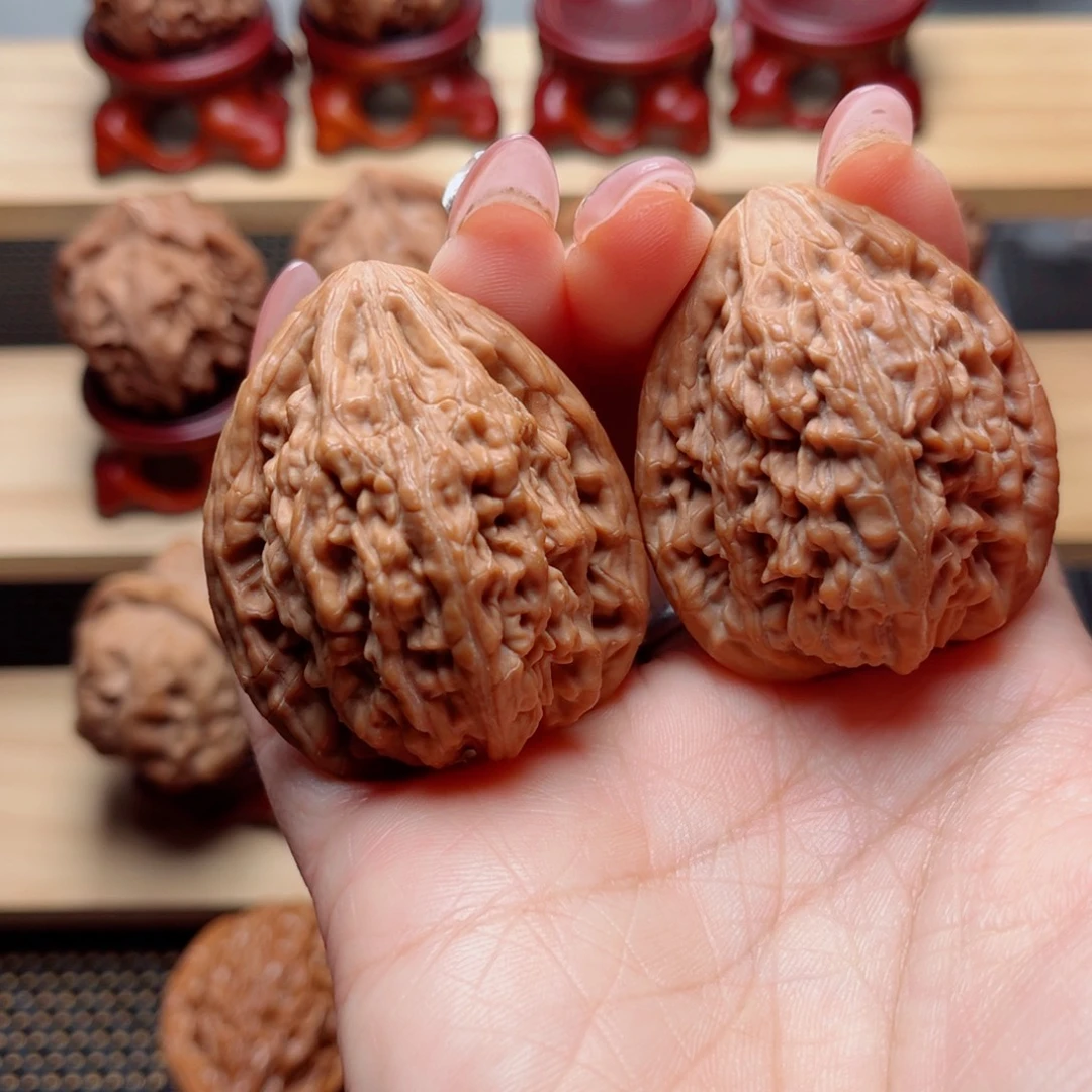 倔***子文玩核桃把件虎头王