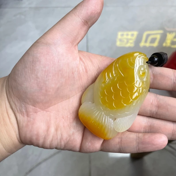金鱼手把和田玉首饰珠宝