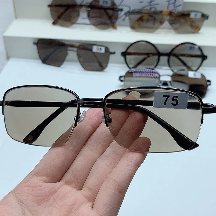中茶色半框眼镜75