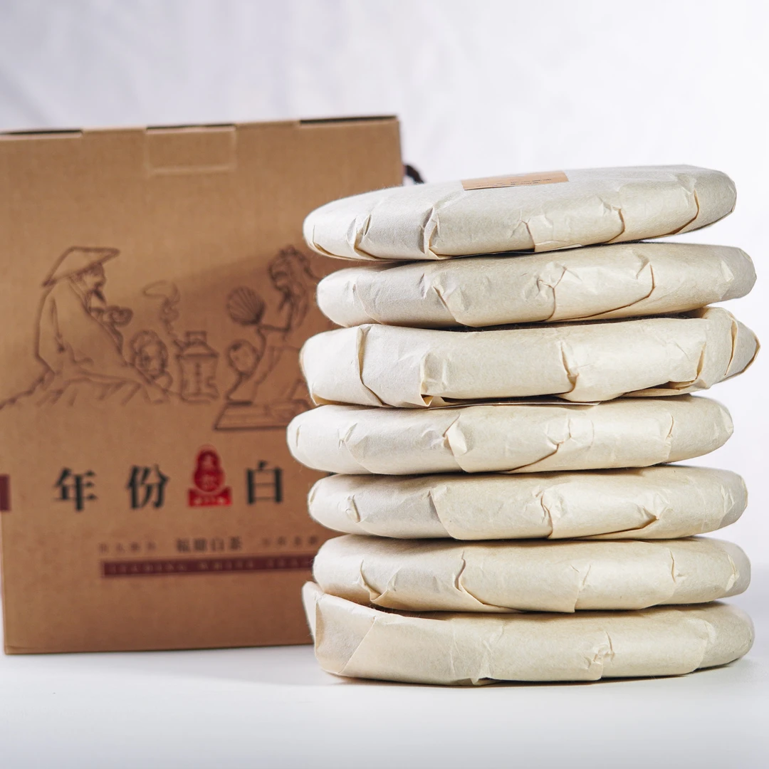 牡丹配7饼寿眉2015年牡丹*1+2015年寿眉*7共2750克