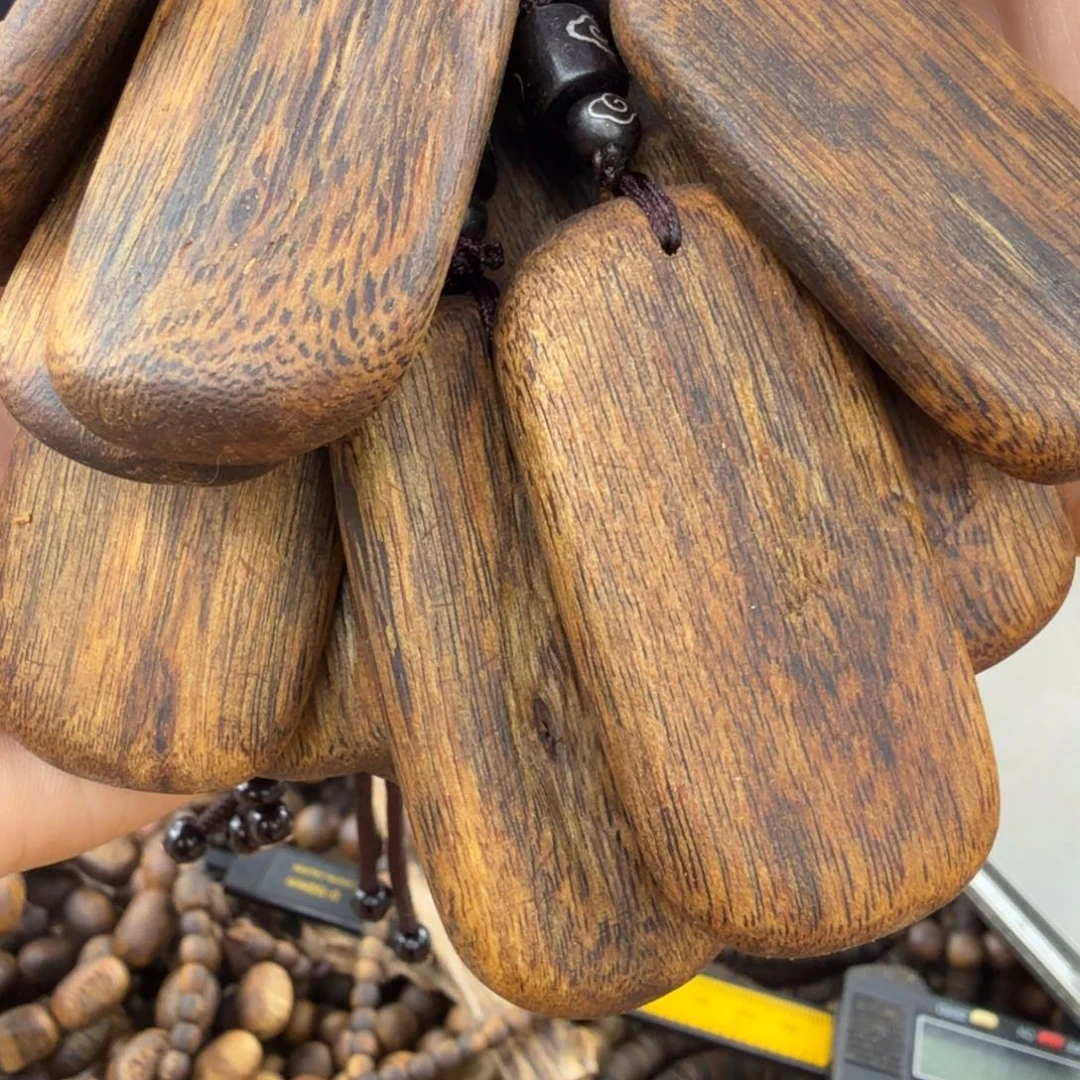 沉香沉香碎屑大牌子多样性发一