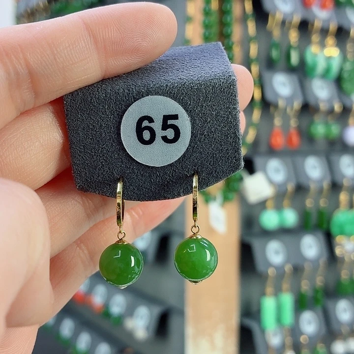 和田玉18K金镶嵌耳饰