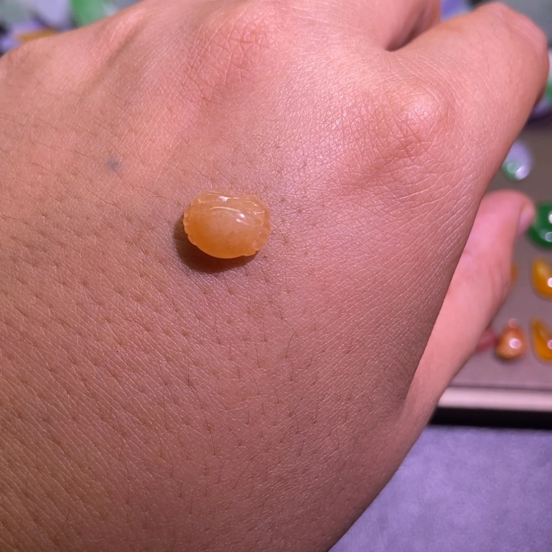 颈饰未镶嵌翡翠吊坠