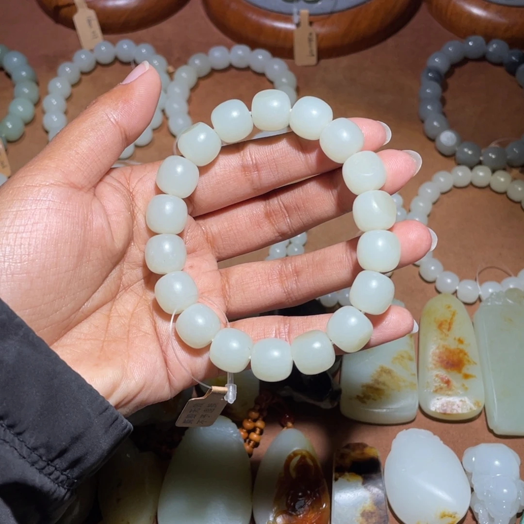 和田玉未镶嵌手链