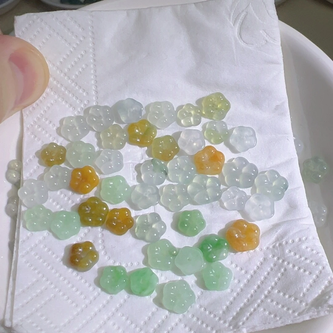 翡翠散珠五瓣花 一朵