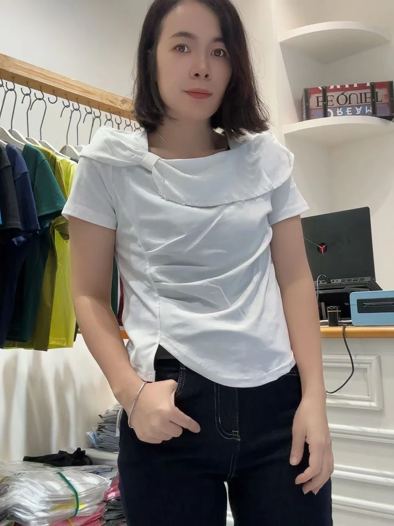 时尚气质修身显瘦立体花朵圆领短款上衣T恤236