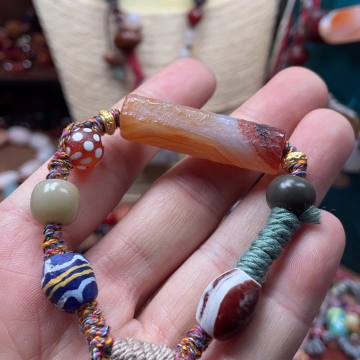 玛瑙/玉髓颈饰未镶嵌