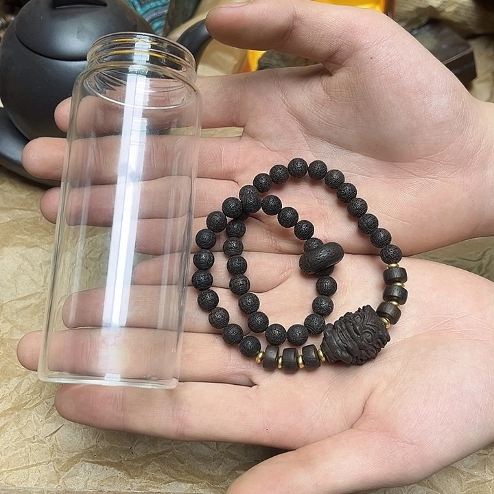 大叶紫檀（黑酸枝木类）