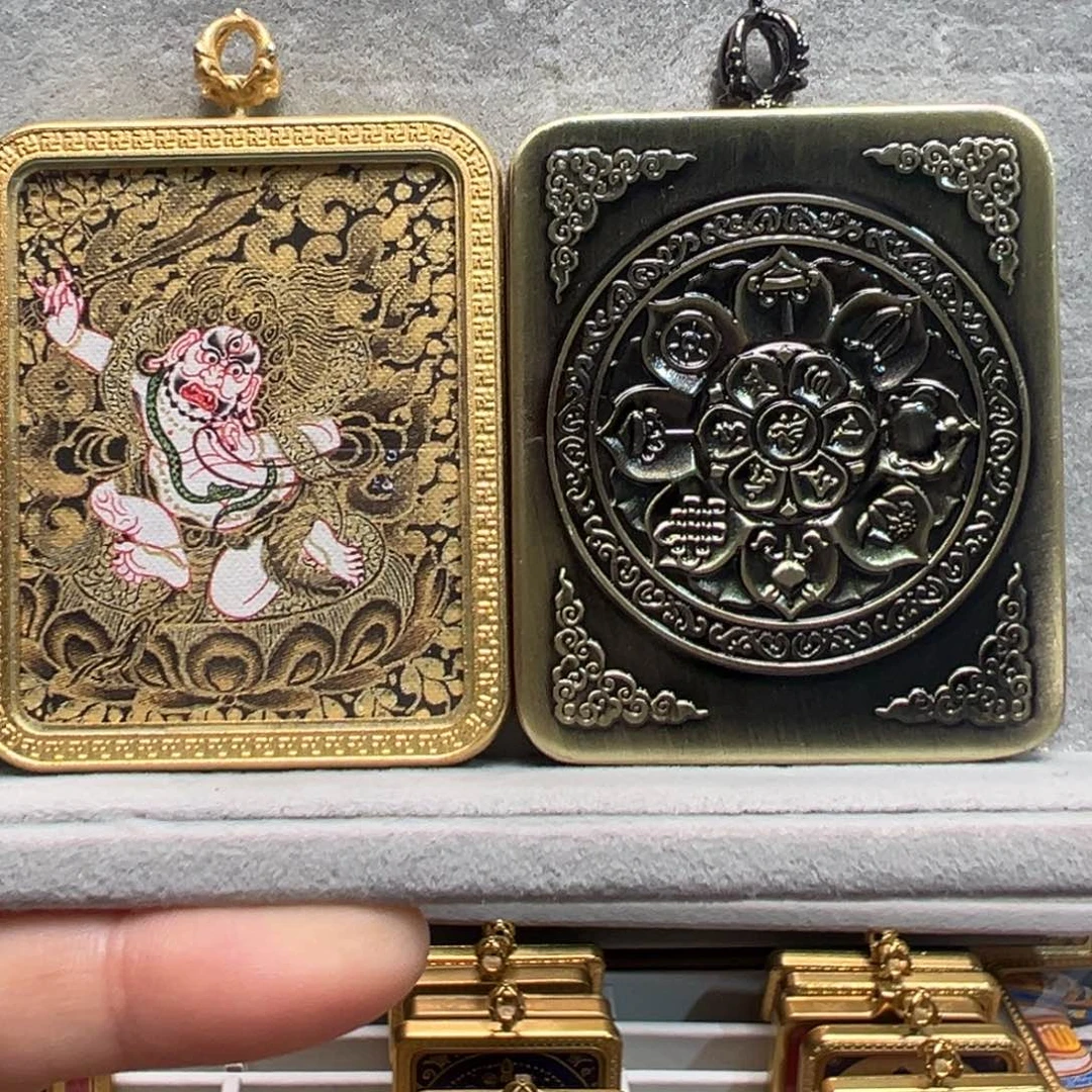 吊坠青****_只要右边八宝壳一个