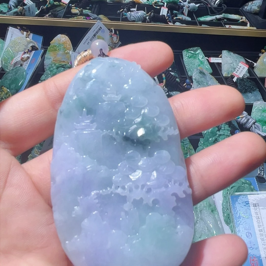 颈饰未镶嵌翡翠一个