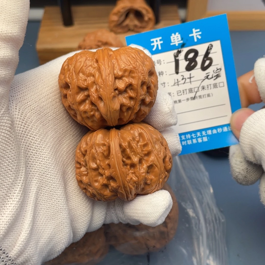 吊坠桃核文玩核桃