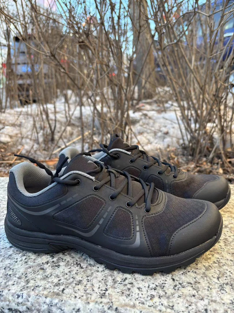 黑色体能训练鞋轻便透气防滑耐磨户外跑步鞋徒步鞋