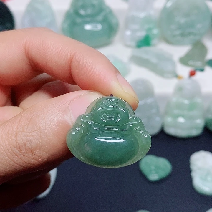 翡翠未镶嵌颈饰吊坠