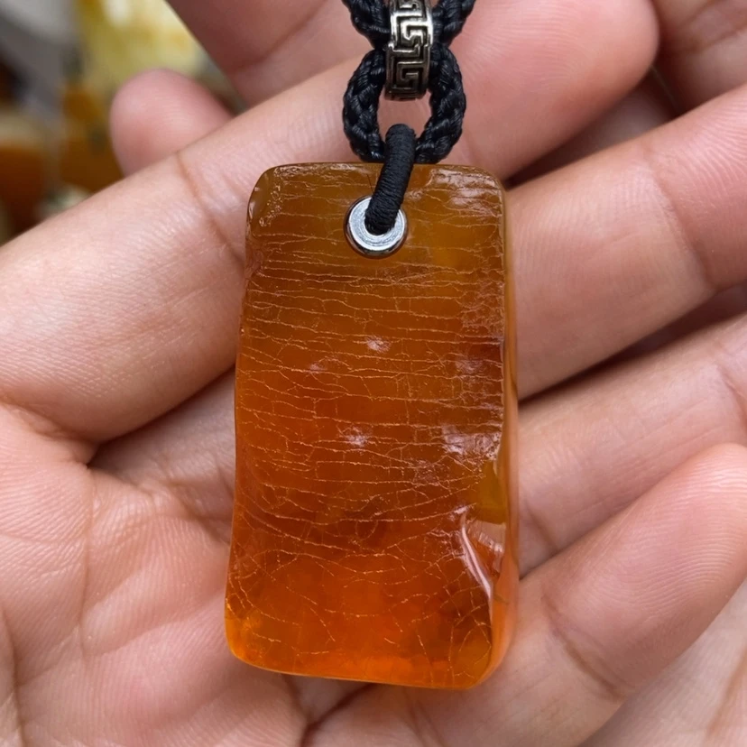 【闪购商品】琥珀颈饰未镶嵌