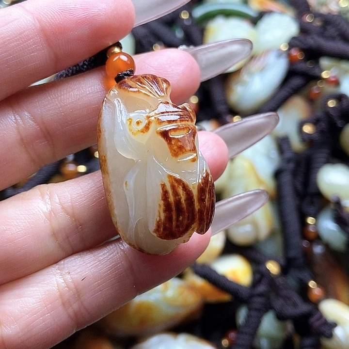 和田玉颈饰未镶嵌