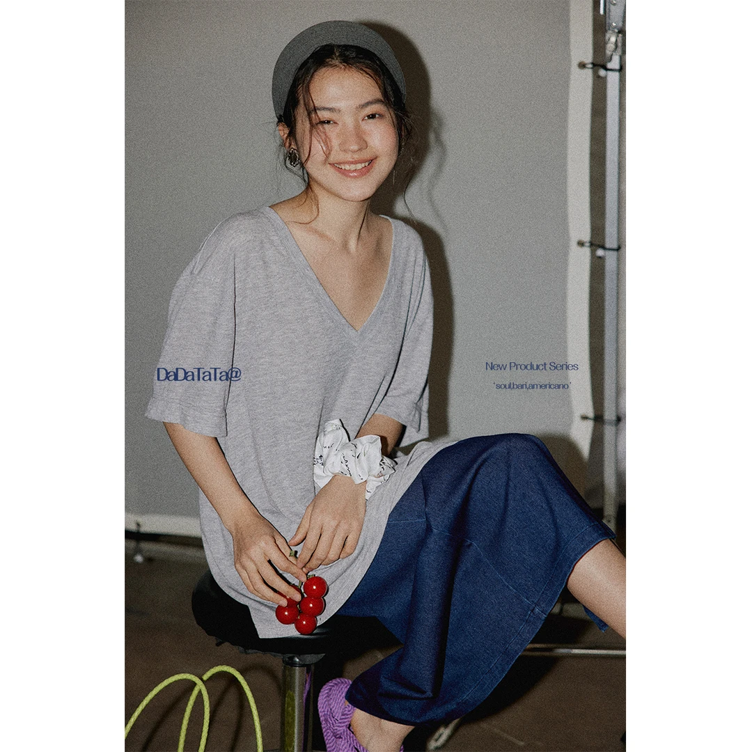 DADATATA晶咕白标【满级舒适】宽松落肩V领圆领纯色两个版本T恤女