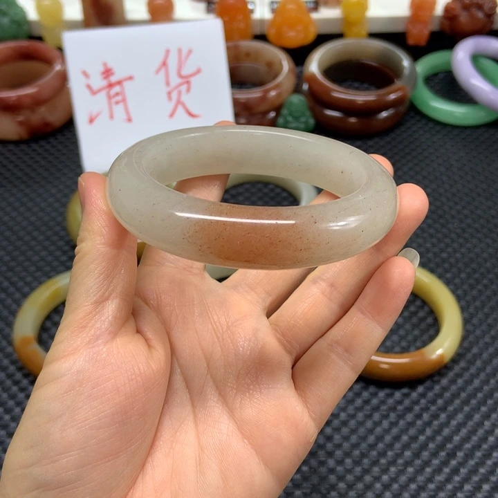 石英质玉未镶嵌手镯