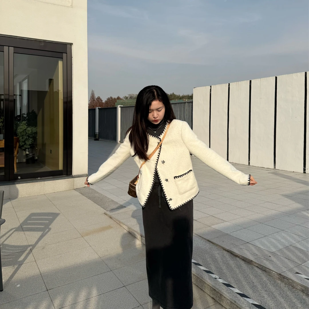 【昼夜】黑色白色仿水貂绒秋冬高定加厚款小香风外套