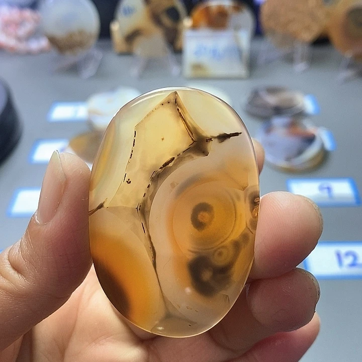 玛瑙/玉髓未镶嵌珠宝半成品