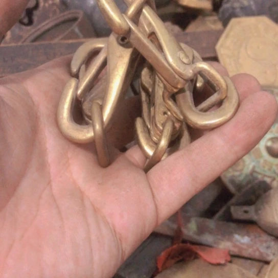 叶***政闪电购铜摆件工艺品