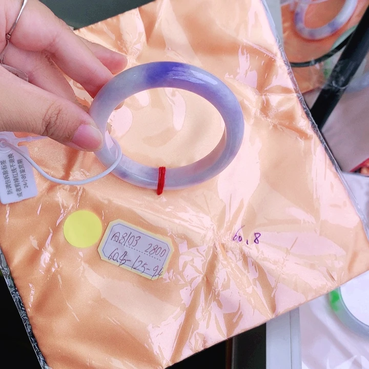 翡翠手镯未镶嵌缅甸翡翠