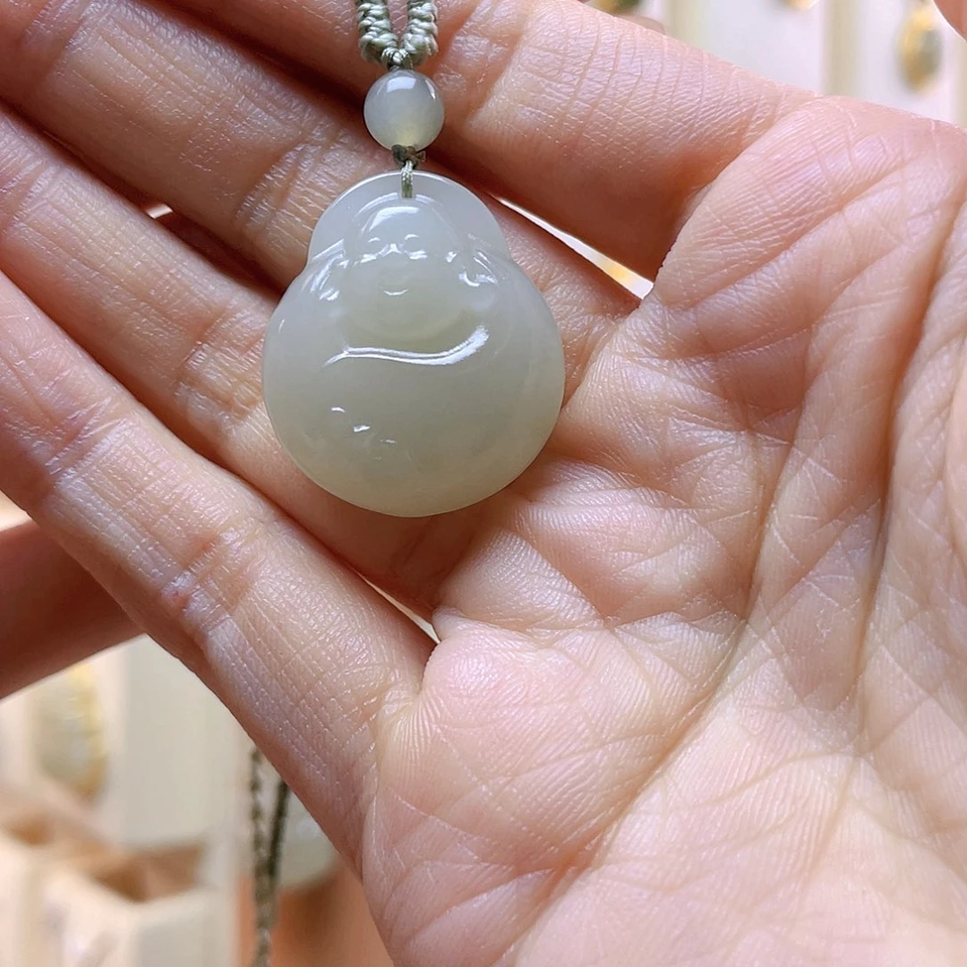 和田玉吊坠(赠链)未镶嵌不*